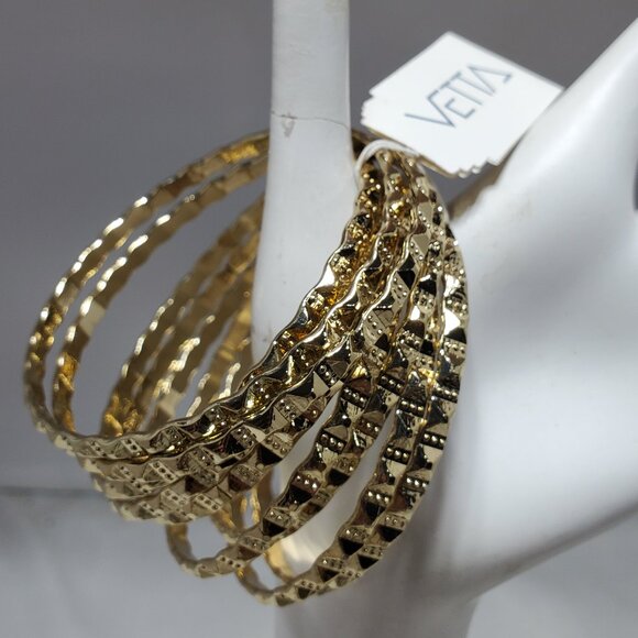 Vetta 9-Piece Gold Bangle Set - Picture 3 of 4
